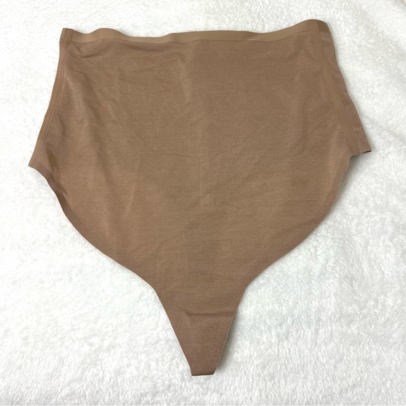 Skims Seamless Sculpt HIGH-WAISTED THONG Underwear Size 2X - Picture 2 of 11